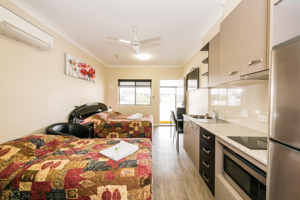 Athena Studio Units Рома Екстер'єр фото